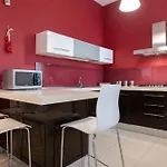 Διαμέρισμα Guesthost - Roomy And Modern Παλέρμο